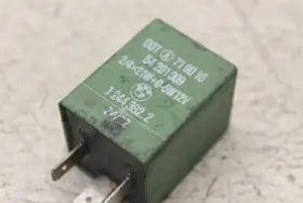 12443922 Bmw 04 R1150rt Abs Green Relay