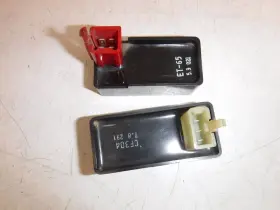 38301-mf8-773 Honda 85-86 V65 Magna Set Relay Switch Pair