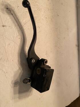 Honda 45500mb4673 1985 Interceptor Vf700f Vf700 Complete Front Brake Master Cylinder Lever