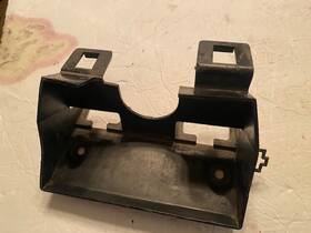 Honda 80102mb2000 1985 Interceptor Vf700f Vf700 Tool Plate Spark Box Mount