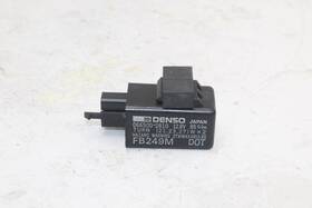 Kawasaki 27002-1090 08-22 Concours 14 Zg1400-c Oem Turn Signal Blinker Relay Flasher Switch