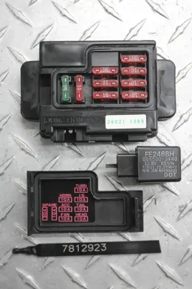 7812923 Kawasaki 1995 Vulcan 800 Vn800a Junction Box And Turn Signal Blinker Relay