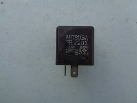 Mitsuba Fr-2201 1999 Bmw F650 Oem Turn Signal Blinker Relay Flasher Switch
