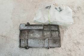 Suzuki 11382-34000 Oem Gt550 Gt 550 73-77 Starter Motor Cover