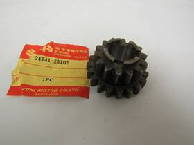 Suzuki 26241-22102 Nos Tc90 Kick Starter Drive Gear 26241-25102