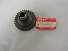 26241-23001 Suzuki 26241-23002 1977-1978 Rv90 Kick Starter Drive Gear