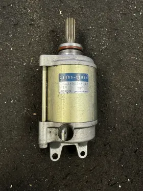 31100-17k00 Suzuki 17 - 24 Gsxr 1000 Oem Starter