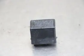 38610-07f00 Suzuki 03-04 Gsxr1000 Gsxr 1000 Turn Signal Blinker Relay Flasher Switch