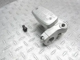 59600-10f61 Suzuki 2007 06-09 Vzr1800 M109r Boulevard M109 Front Brake Master Cylinder Pump