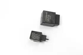 2uj-83350-01-00 Yamaha 1996 Virago 250 Oem Relay Flasher Switch
