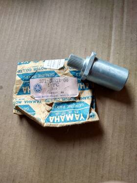Yamaha 371-15521-00 Oem Nos Starter Motor Shaft 1973 - 1978 Tx500 Xs500