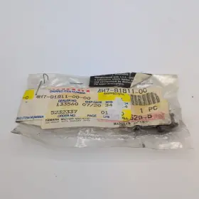 4h7-81811-00 Yamaha Xj700 Sr250 Xj900 Xj750 Xj650 Starter Motor Brush #1 Oem #4h7-81811-00