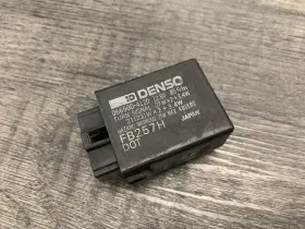 4nk-83350-00-00 Yamaha 1997-2013 Xvz1300 1300 Royal Star Oem Turn Signal Flasher Relay