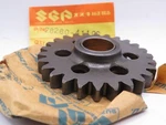 Nos Suzuki PE250 1978-1980 RM250 1976-1980 Genuine Starter Idle Gear 26260-41100 New. Price: $69.99.