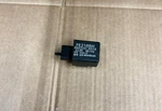 Triumph Daytona / Yamaha MT07 R1 Kawasaki Z 750 Indicator Relay FE218BH Used. Price: $16.30.