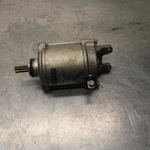 01 Suzuki GSXR1000 Engine Starting Starter Motor -dc 12V 1100-40F00 BB100 Used. Price: $91.74.